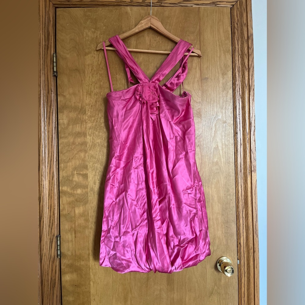 BCBGMAXAZRIA dress in Barbie pink. Size 10